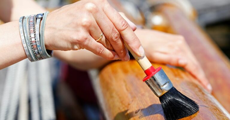 Remove Varnish Smell from New Furniture: Expert Advice & Tricks